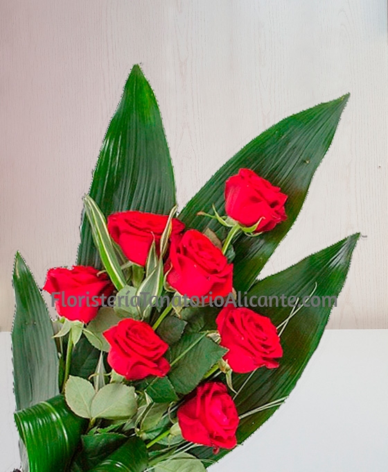 Ramo funerario de 7 rosas rojas al tanatorio